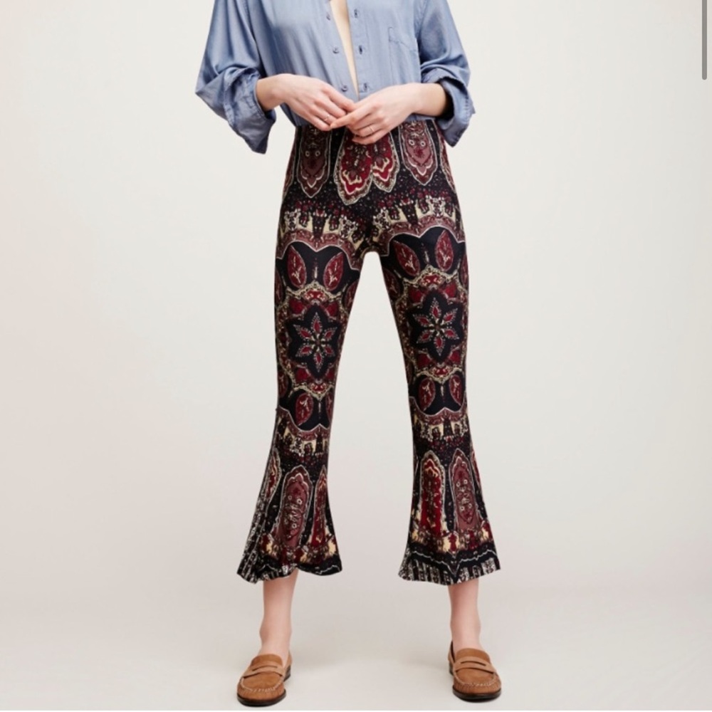 Novella Royale Dark Dial Iris Bells Size Small